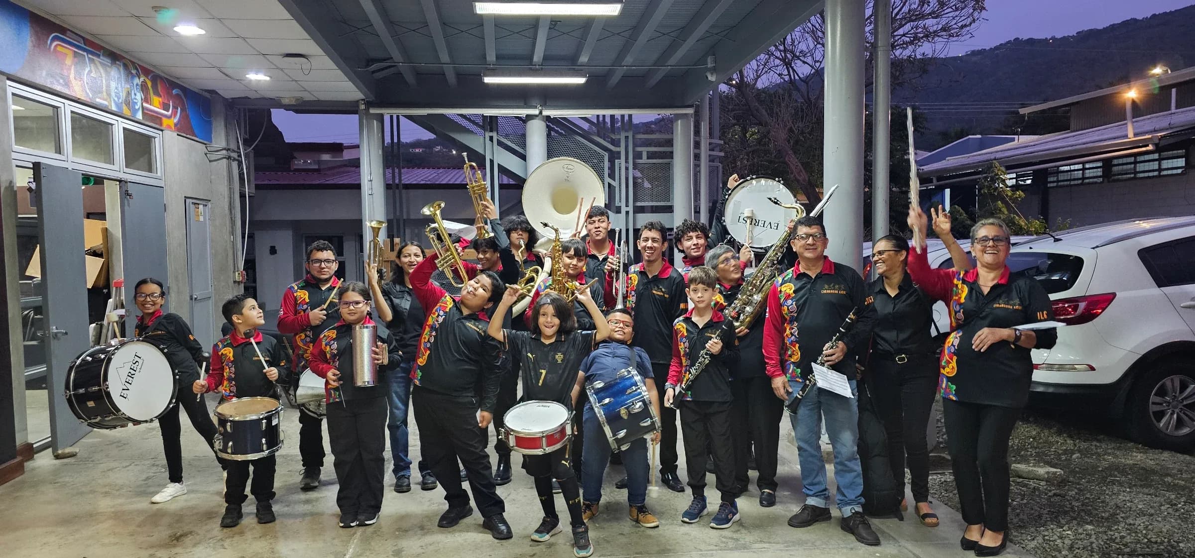 Estudiantes de agrupación de musica